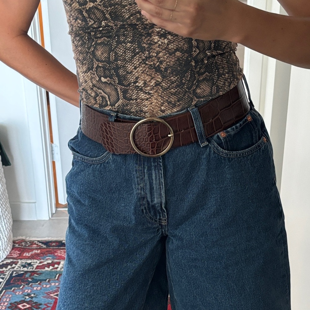 Brown genuine leather Crocodile Pattern Belt with Gold Buckle
